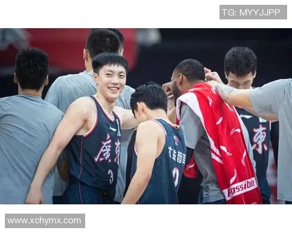 广东男篮热身赛首秀考验阵容深度徐杰杜锋缺席胡明轩难出战