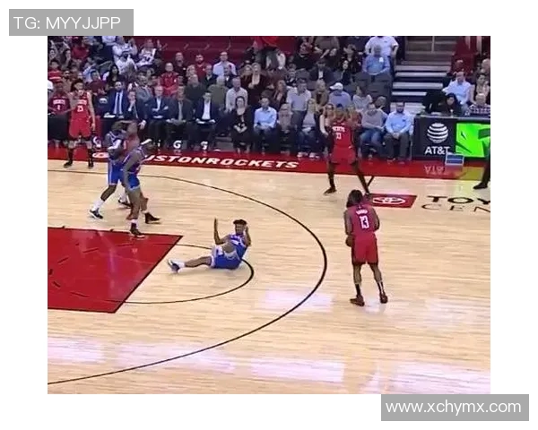 波神晃飞对手 强杀篮下单手暴扣